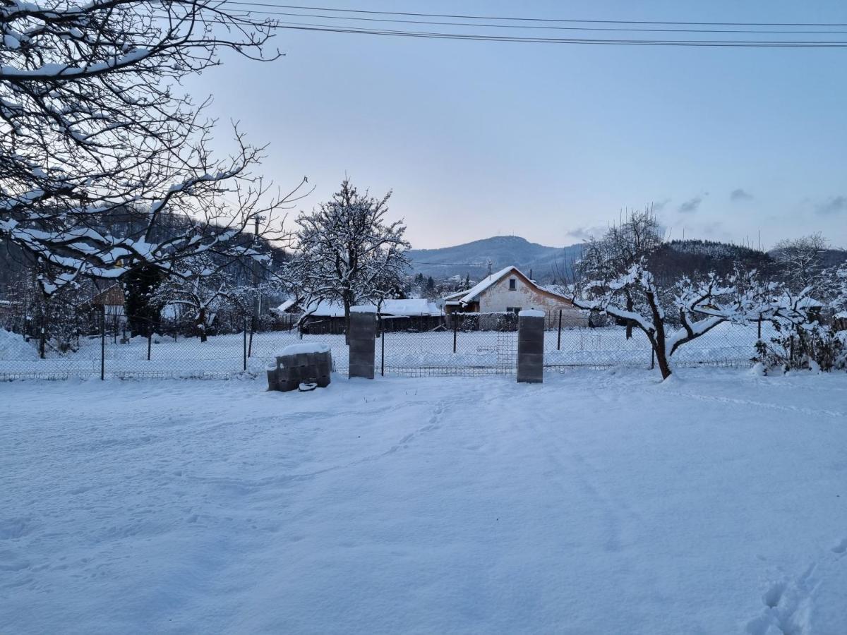 Domcek Pod Orechom Banská Štiavnica Exteriör bild